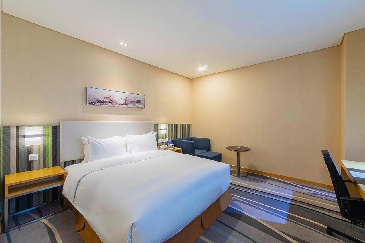 Holiday Inn Express Baoji City Centre By Ihg Екстериор снимка