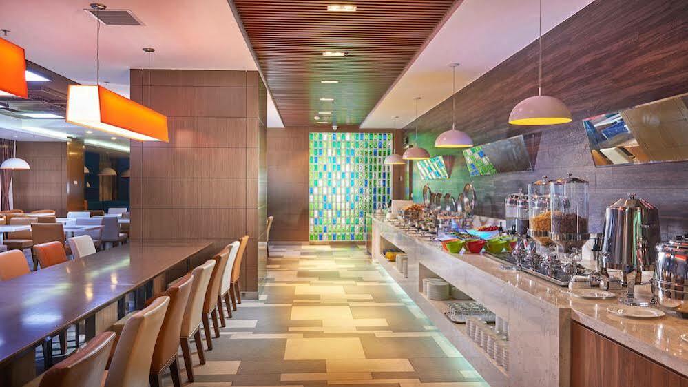 Holiday Inn Express Baoji City Centre By Ihg Екстериор снимка
